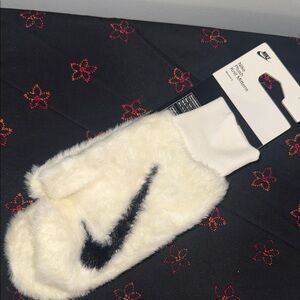 Nike Cream Mittens with Black Logo